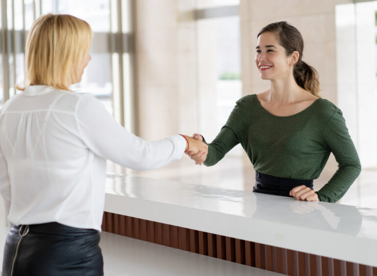 Jak powinna wyglądać recepcja hotelowa